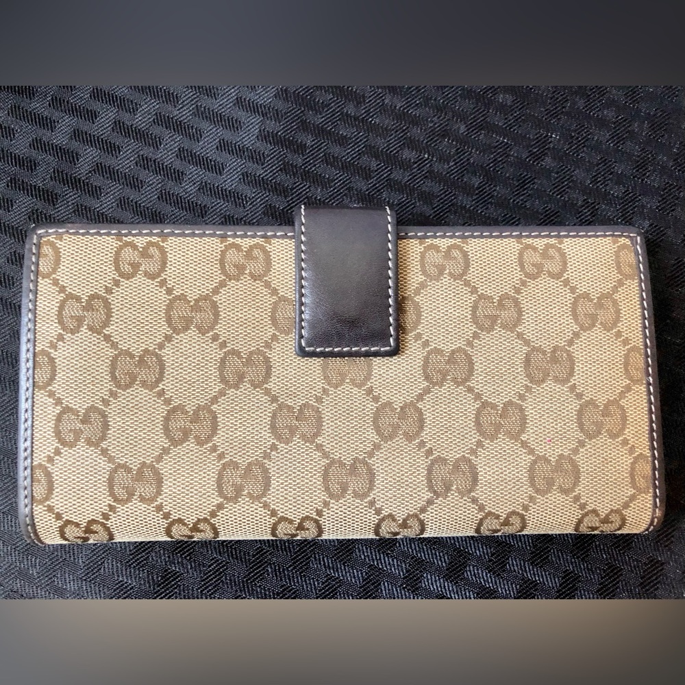 Gucci Long Wallet With Box. In Pristine Condition! - image 4